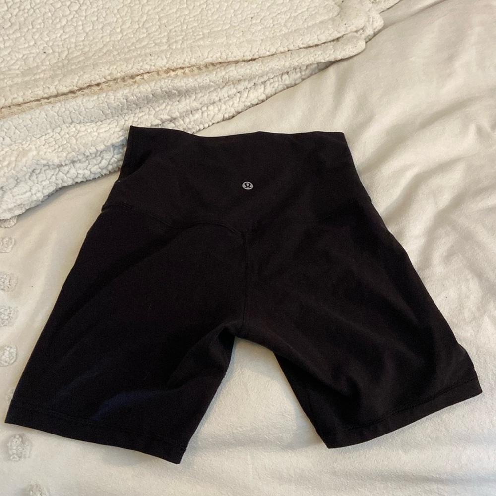Lululemon Align Shorts - Size 4, 6” inseam
